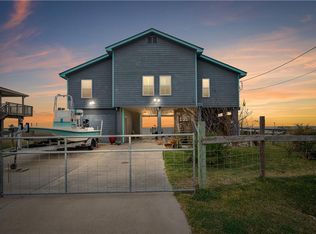 614 Copano Ridge Rd, Rockport, TX 78382