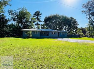 727 Live Oak Dr, Hinesville, GA 31313