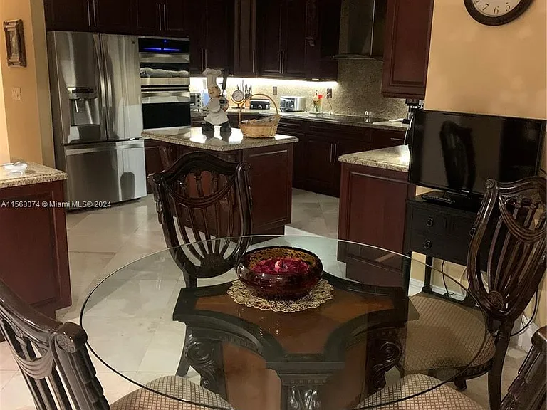 7625 SW 75th Ave — Photo 12