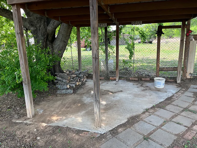 2702 Abilene St — Photo 7