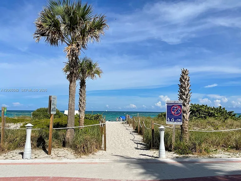 5001 Collins Ave #9E — Photo 8