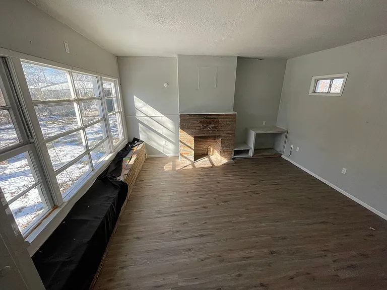 1442 Kirkwood St — Photo 11