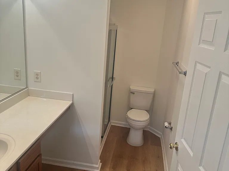 510 Huron Rd — Photo 9