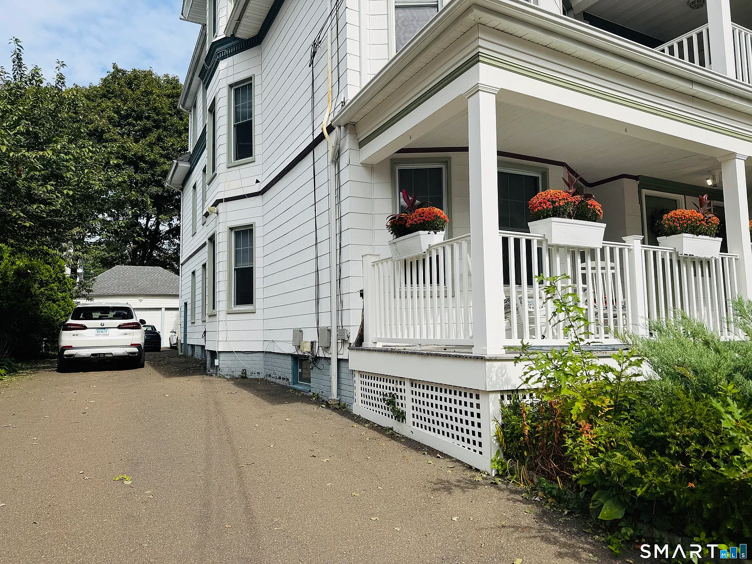 2 bed, 1.0 bath, 1380 sqft, $3,000 — Photo 3