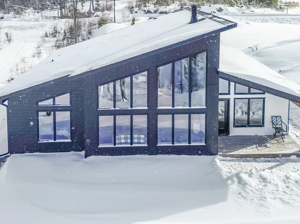 242 Heritage Way, East Hants, NS B0N 1Z0