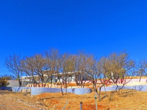 4th image of 524 W Costello Way