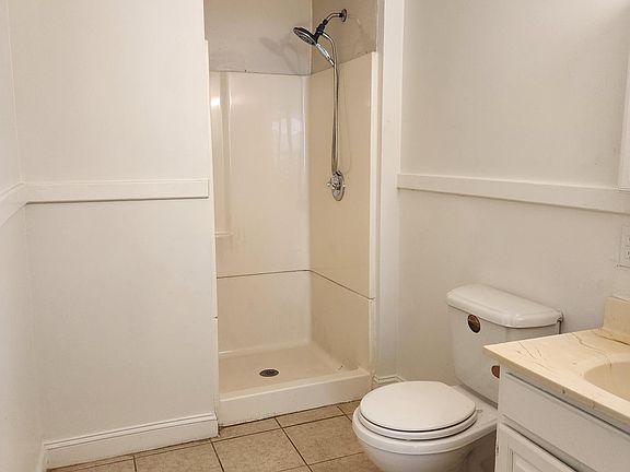 5th image of 1622 Uhlhorn St