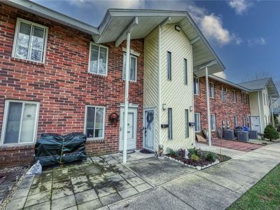 10 Navajo Court #10, Coram, NY, 11727