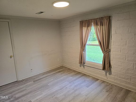 4th image of 341 E McPherson Dr
