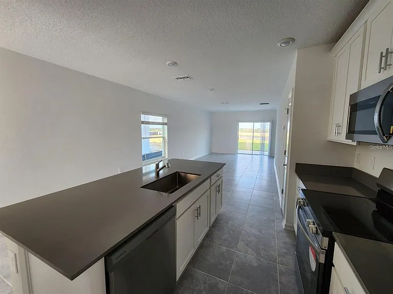 2713 Runners Cir — Photo 9