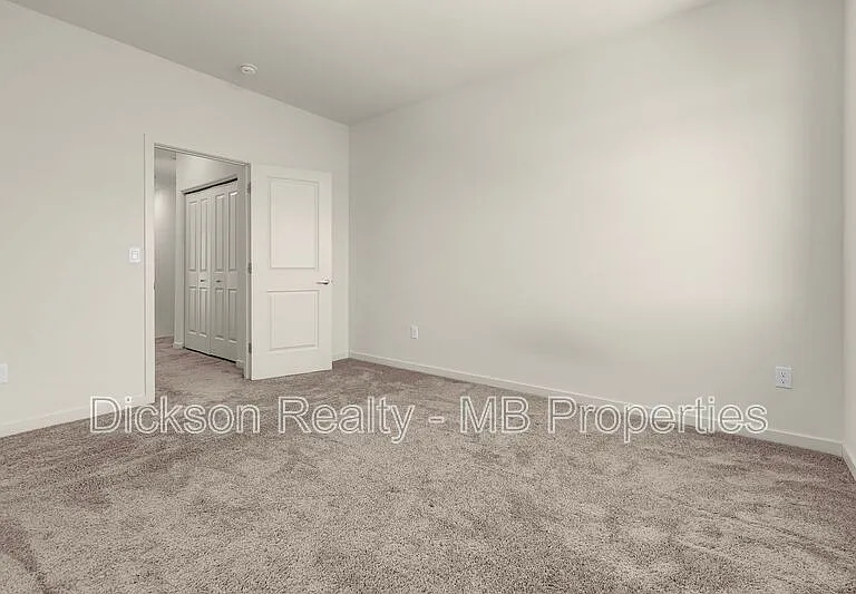 520 Logan Jacob Ln — Photo 14