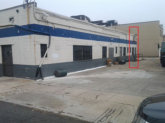 2nd image of 79 E Jericho Tpke