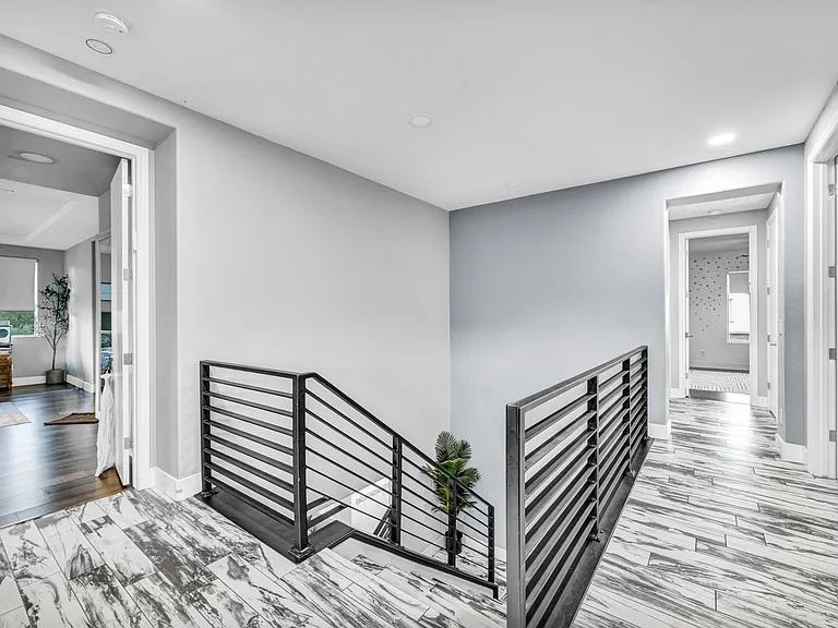 233 Castellari Dr — Photo 26