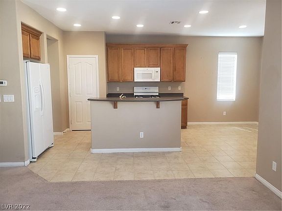 4th image of 9282 Japan Rose Ave