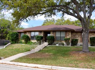 209 E Tanglewood Dr, New Braunfels, TX 78130