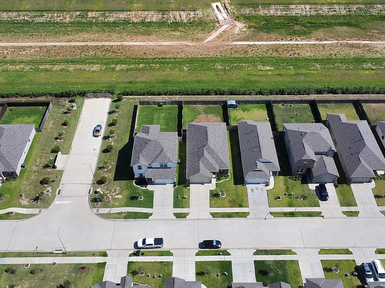 24807 Bastiani Canvas Ln — Photo 4