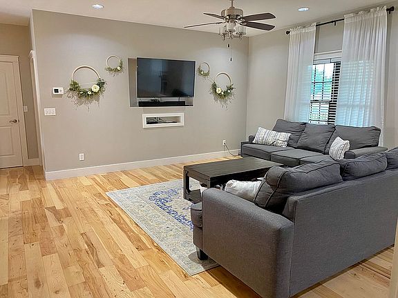 3rd image of 2649 Copperfield Ct