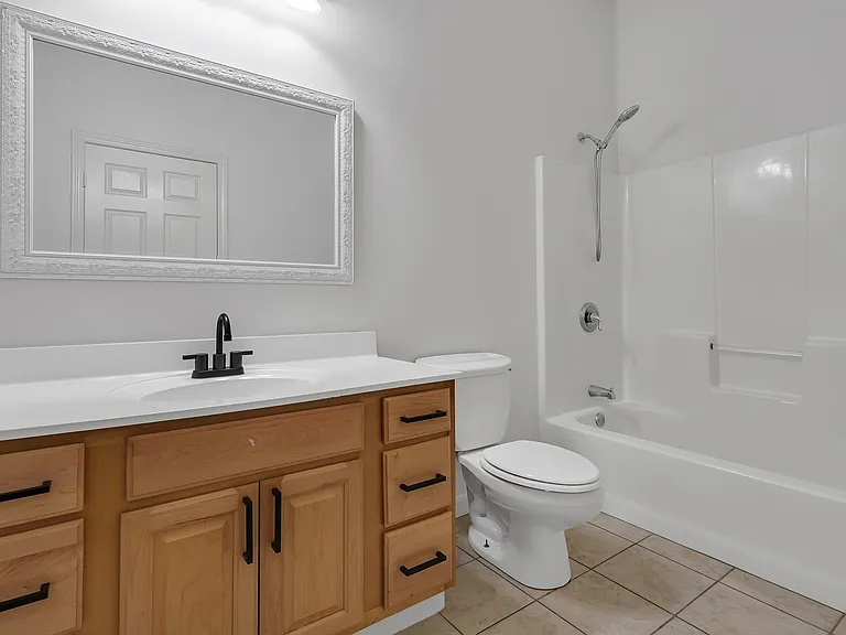 83 Main St #5 — Photo 13