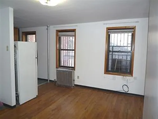 Rented by Douglas Elliman | media 21