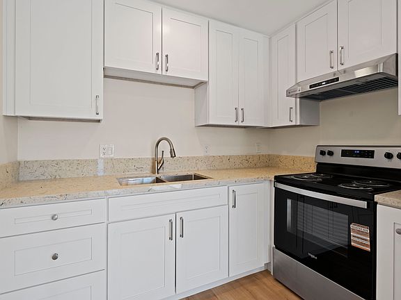 5th image of 7 E Prospect St #13