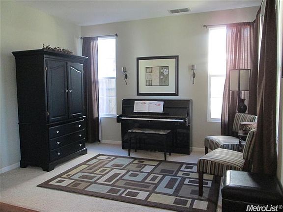2nd image of 9704 Lippizan Ct