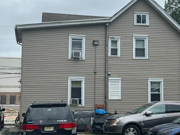 520 S Main St, Williamstown, NJ 08094