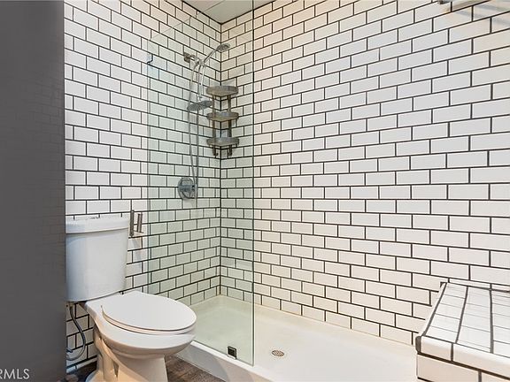 5th image of 6716 Clybourn Ave Unit 146