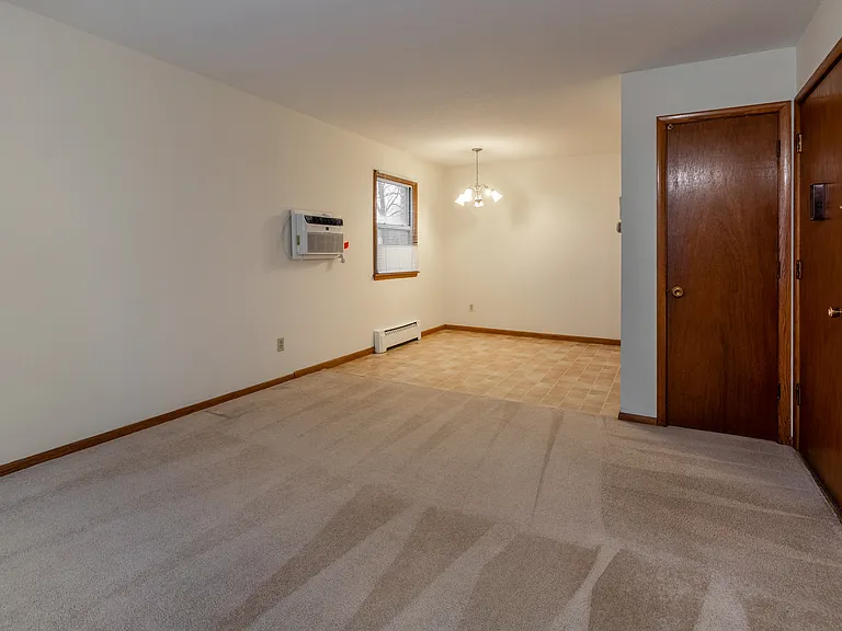9106 Nicollet — Photo 11