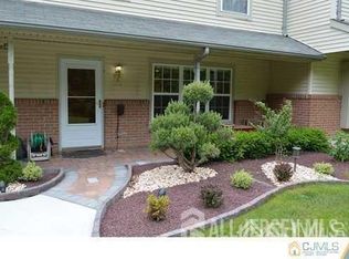 904 Thomas Ave, North Brunswick, NJ 08902