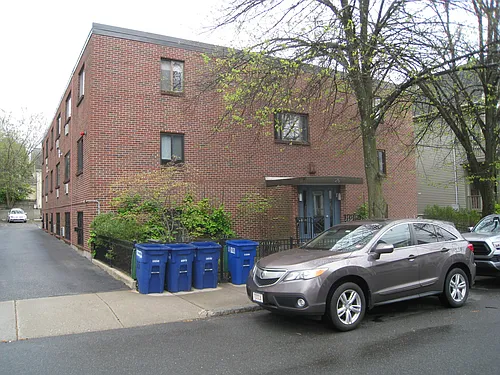 25 Linden Ave #15 Photo 1