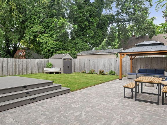 3rd image of 1024 W 36th St