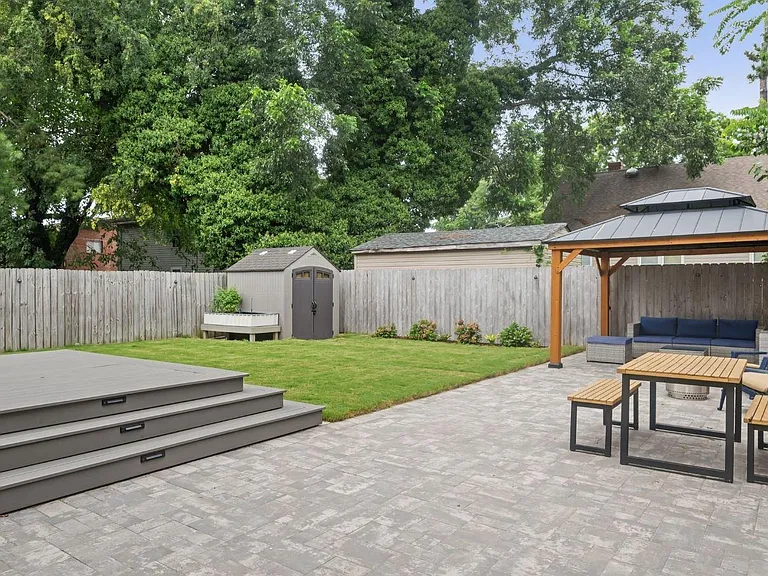 1024 W 36th St — Photo 3
