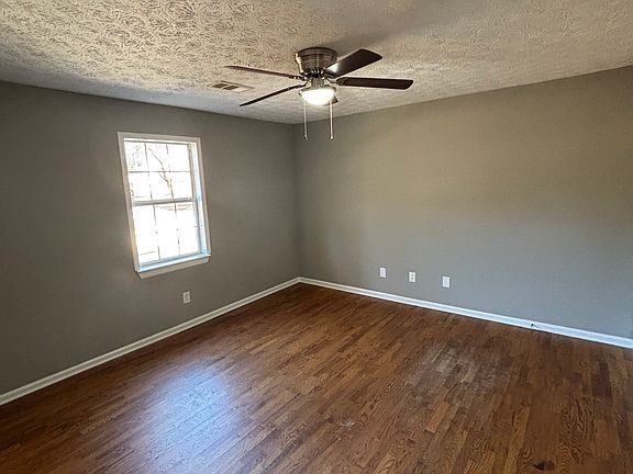 5th image of 1790 Bullock Dr