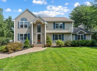 4 Cottonwood Trl, Sparta, NJ 07871
