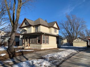306 S 8th St, Estherville, IA 51334