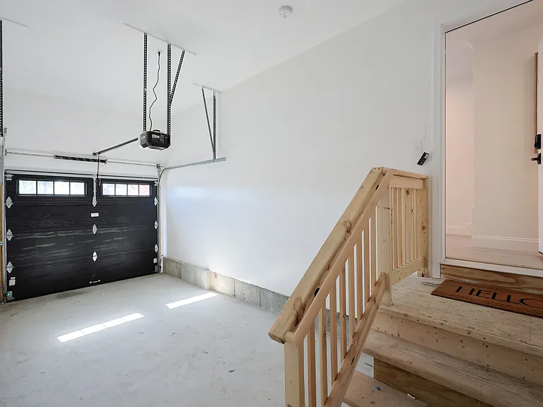 1369 Park Ave — Photo 31
