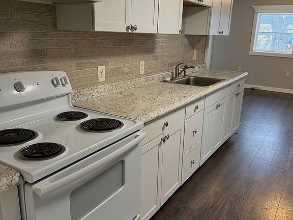 3rd image of 119 E Cayuga St APT 3
