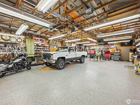 5th image of 8770 Nahahum Canyon Road