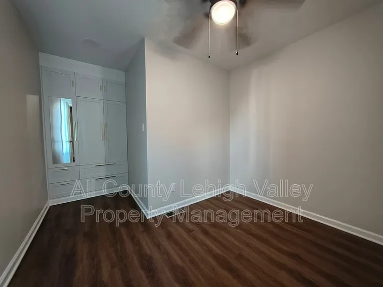 20 E Prospect St — Photo 9