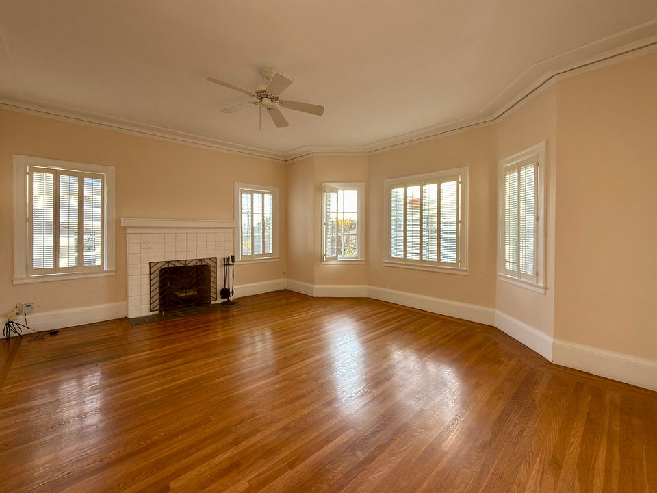 Living room, faces west and south, very bright