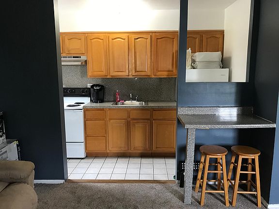 5th image of 28 Troy Ln #1