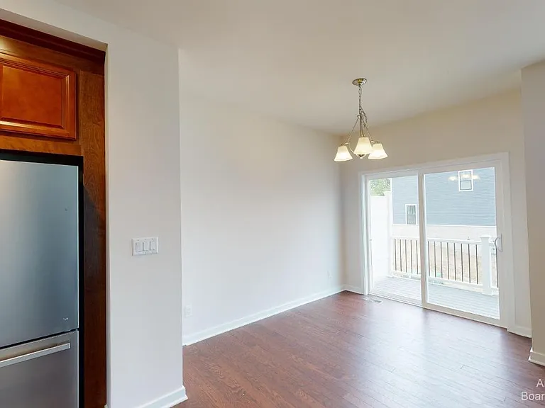 2704 S Spurway Dr — Photo 8