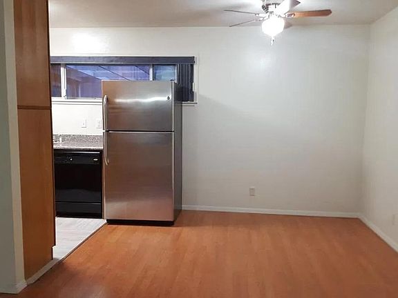 3rd image of 685 Harvard Ave