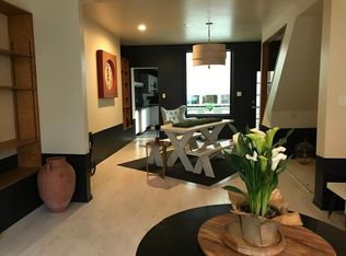 1817 Sarah St, Pittsburgh, PA 15203