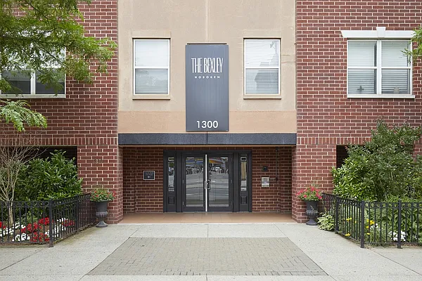 Rented by Bozzuto Management | media 38