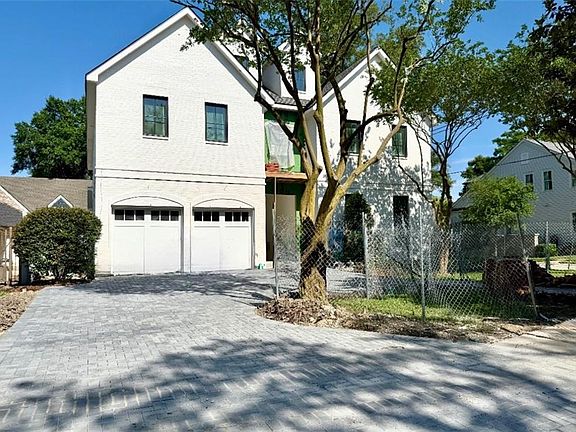4th image of 369 Vincent Ave