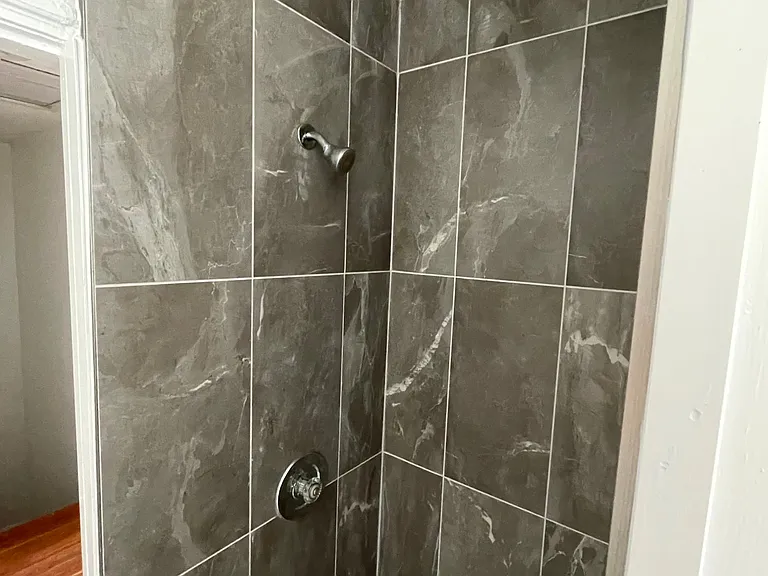 1519 W 14th St #7 — Photo 18