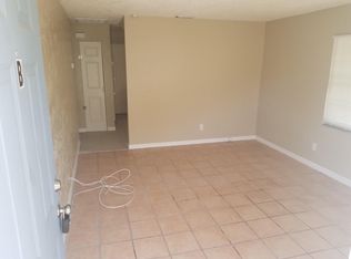 3641 140th Ave APT B, Largo, FL 33771