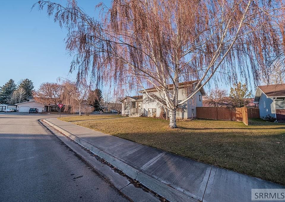 2290 Robb St Idaho Falls ID 83402 Zillow