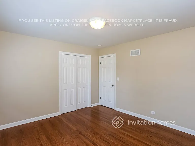 180 S Oakland Grv — Photo 8